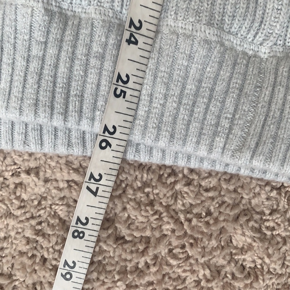 Sweater - Picture 3 of 6